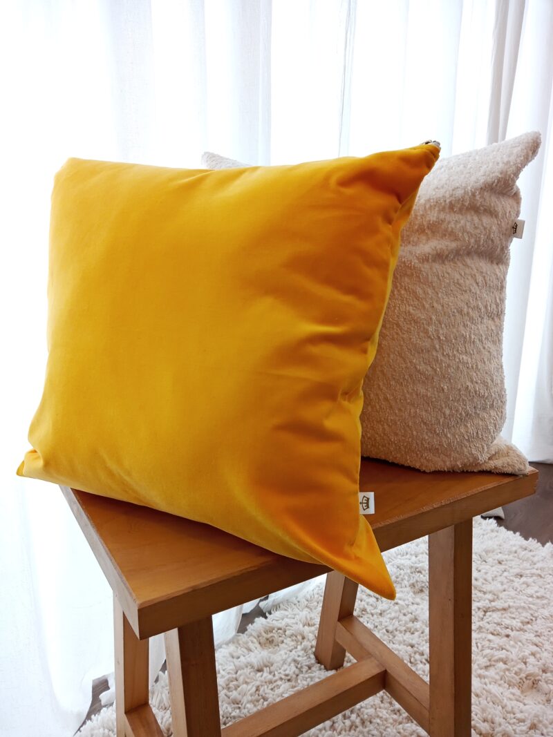 Almohadón Terciopelo 50 x50 Amarillo